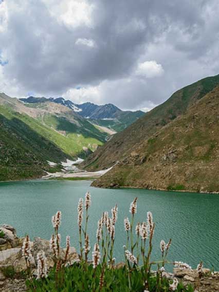lalu-sur-lake